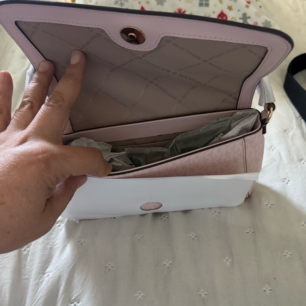 kate spade blush pink leather crossbody with detachable strap - Picture 3 of 3